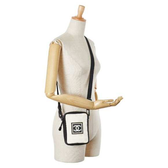 CHANEL Black Coco Mark Shoulder Bag - Picture 14 of 14